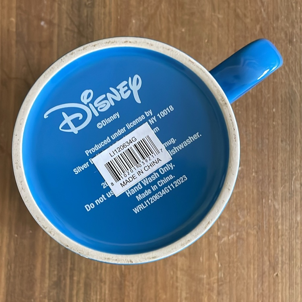 Disney “Stitch” 20 FL Oz Mug Blue exterior with Orange Interior (10) - Picture 6 of 6